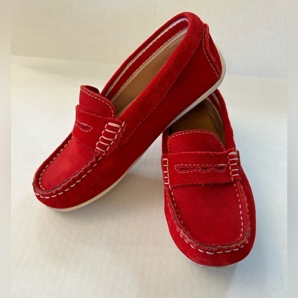 Zara kids suede leather red loafers in size 11.5. H